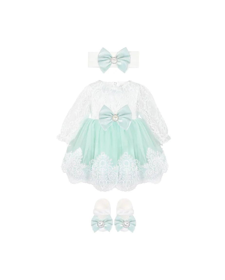 Newborn 6-Piece Lace & Tulle Detail Gown Set | Lilax Shop Newborn 6-Piece Lace & Tulle Detail Gown Set | Lilax Shop